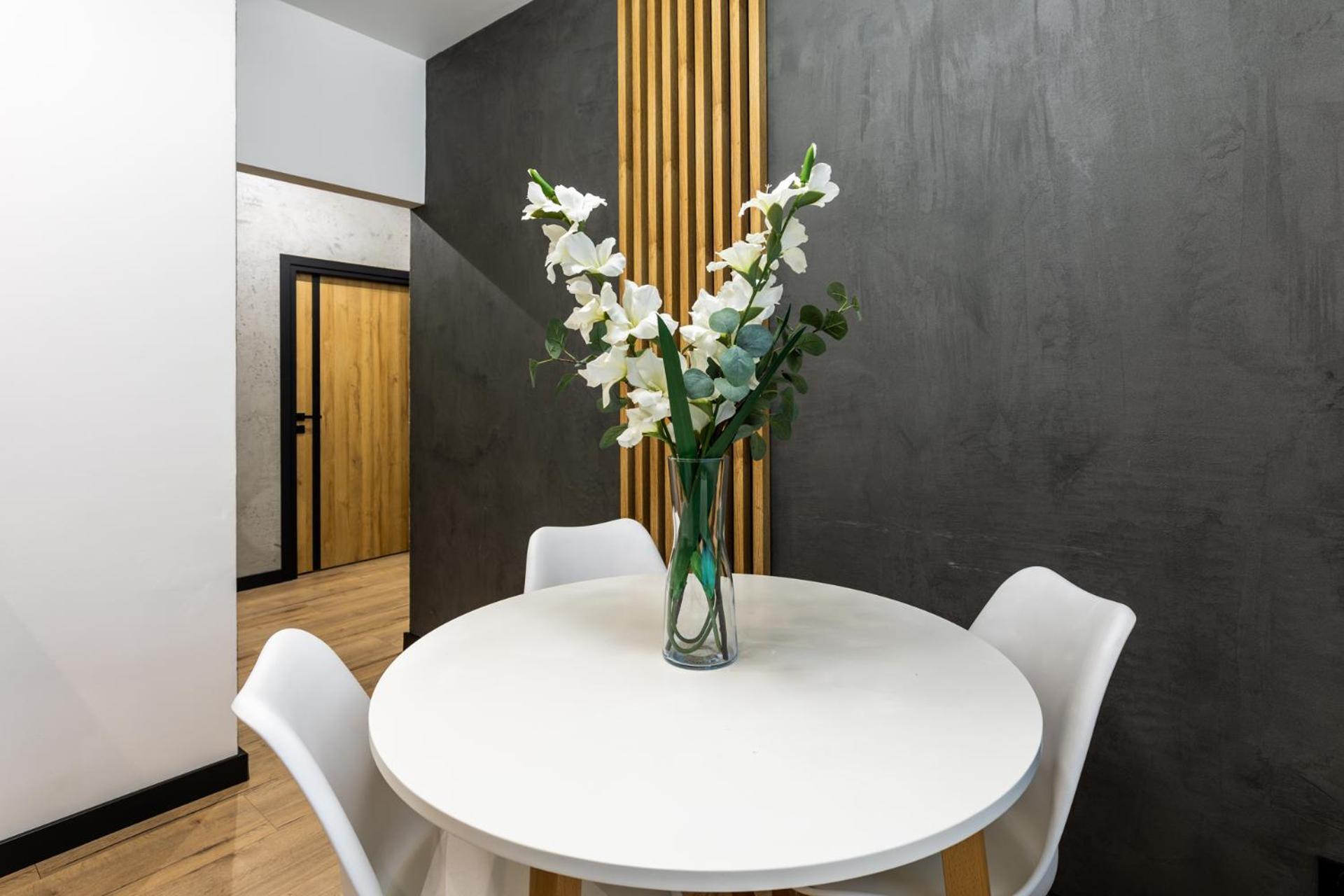 Apartamenty Premium, Faktura Vat, Zrodlowa Centrum Parter Ground Floor Parking Super Lokalizacja Two Bedrooms Kitchen 50 M2 Kielce Ngoại thất bức ảnh
