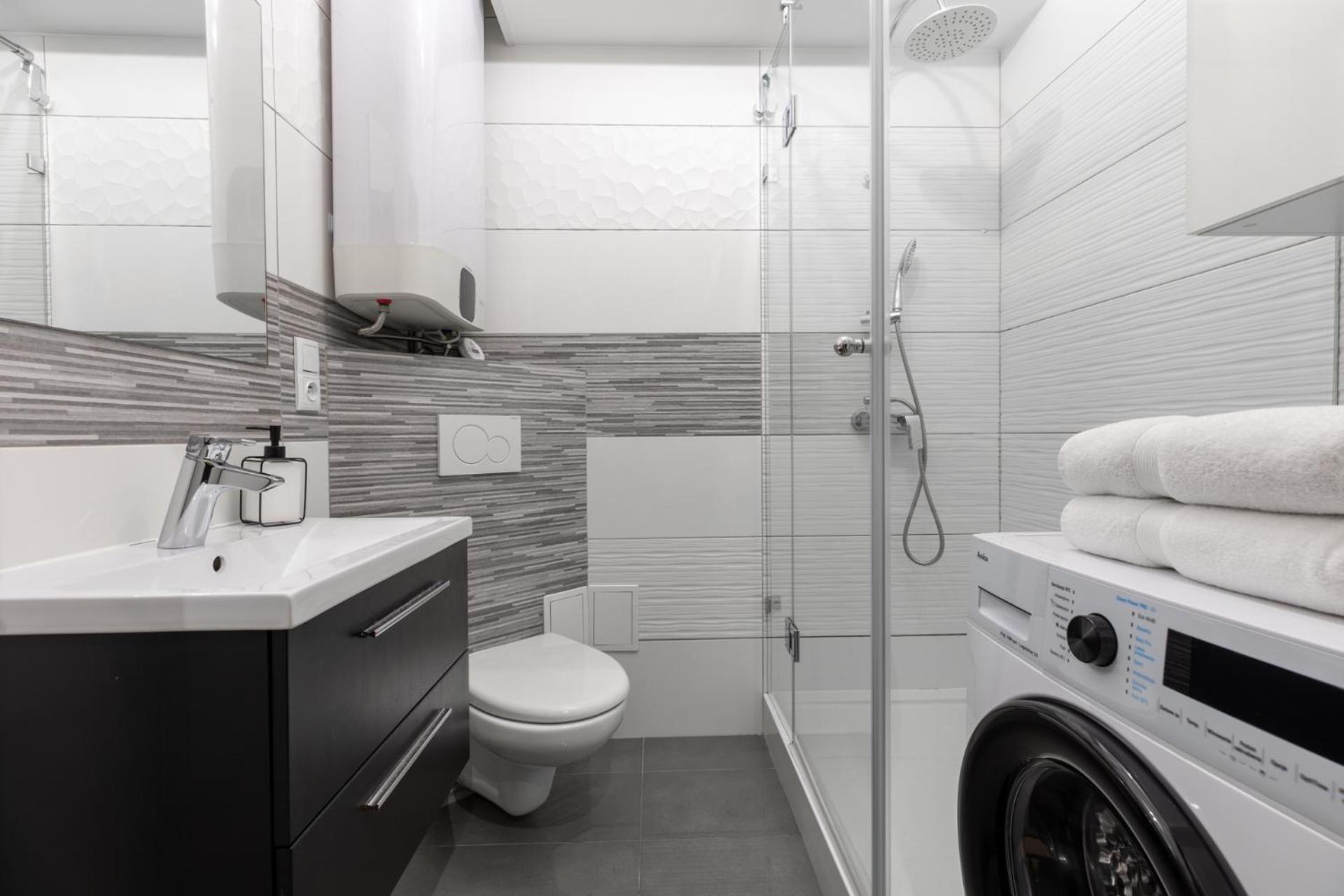 Apartamenty Premium, Faktura Vat, Zrodlowa Centrum Parter Ground Floor Parking Super Lokalizacja Two Bedrooms Kitchen 50 M2 Kielce Ngoại thất bức ảnh