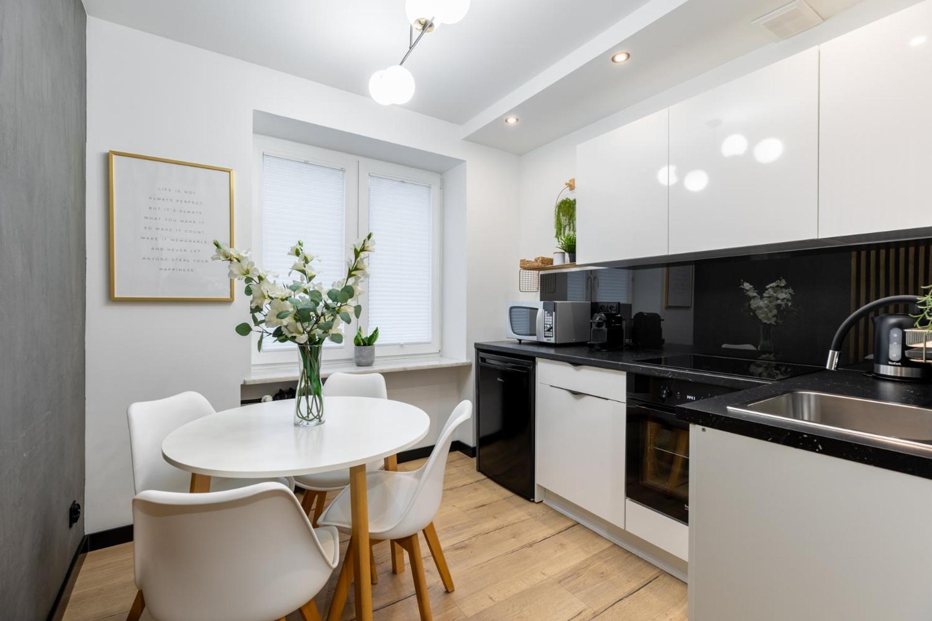 Apartamenty Premium, Faktura Vat, Zrodlowa Centrum Parter Ground Floor Parking Super Lokalizacja Two Bedrooms Kitchen 50 M2 Kielce Ngoại thất bức ảnh